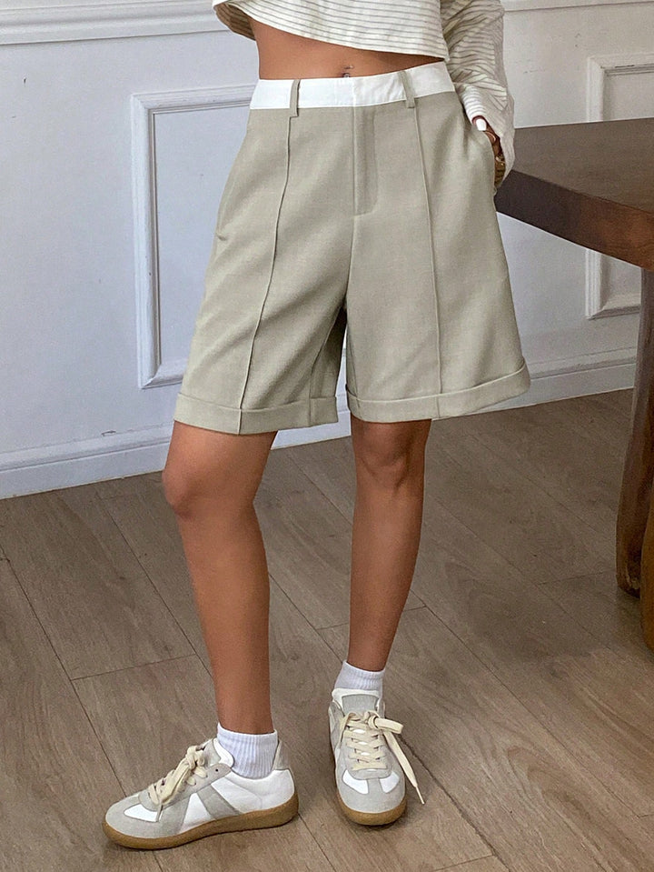 Pantaloni scurți SHEIN, kaki