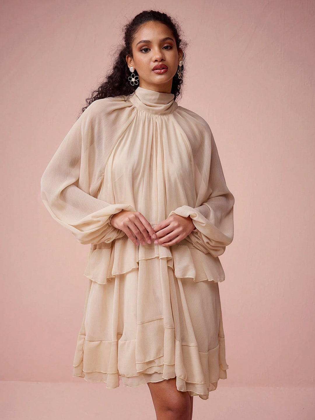 Rochie scurtă SHEIN, bej