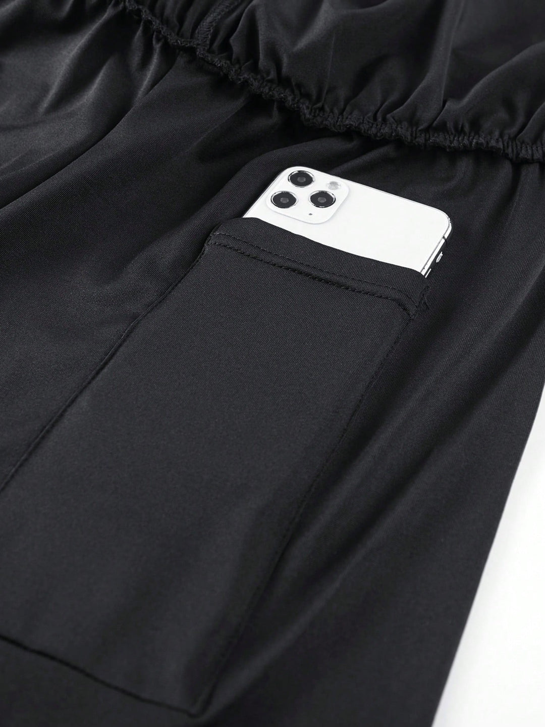 Pantaloni scurți SHEIN, negru