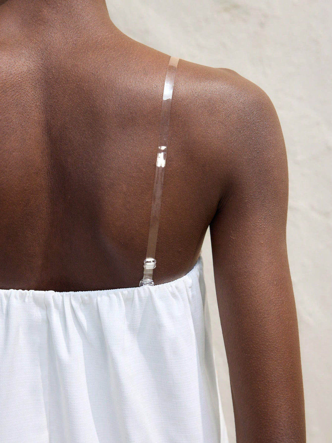 SHEIN együttes, fehér