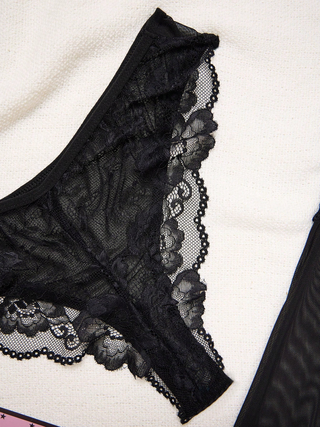 Set lenjerie din dantelă SHEIN, negru