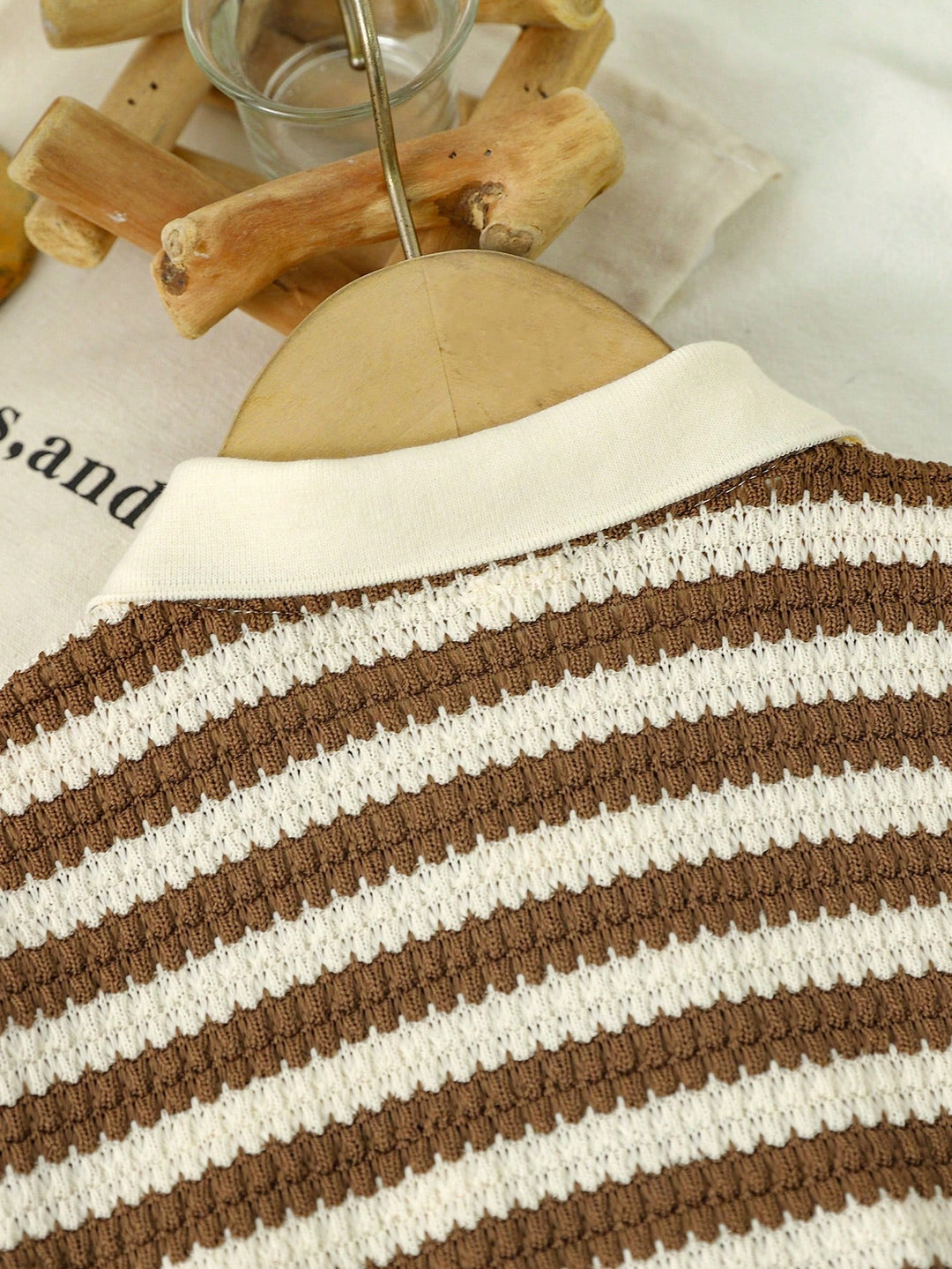 Tricou SHEIN, maro