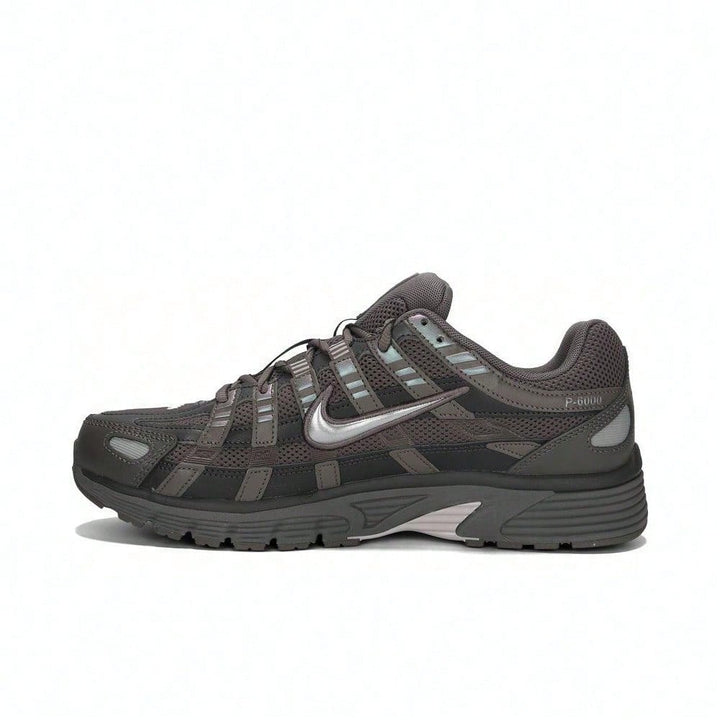 NIKE sportcipő, barna