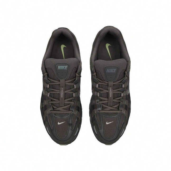 NIKE sportcipő, barna