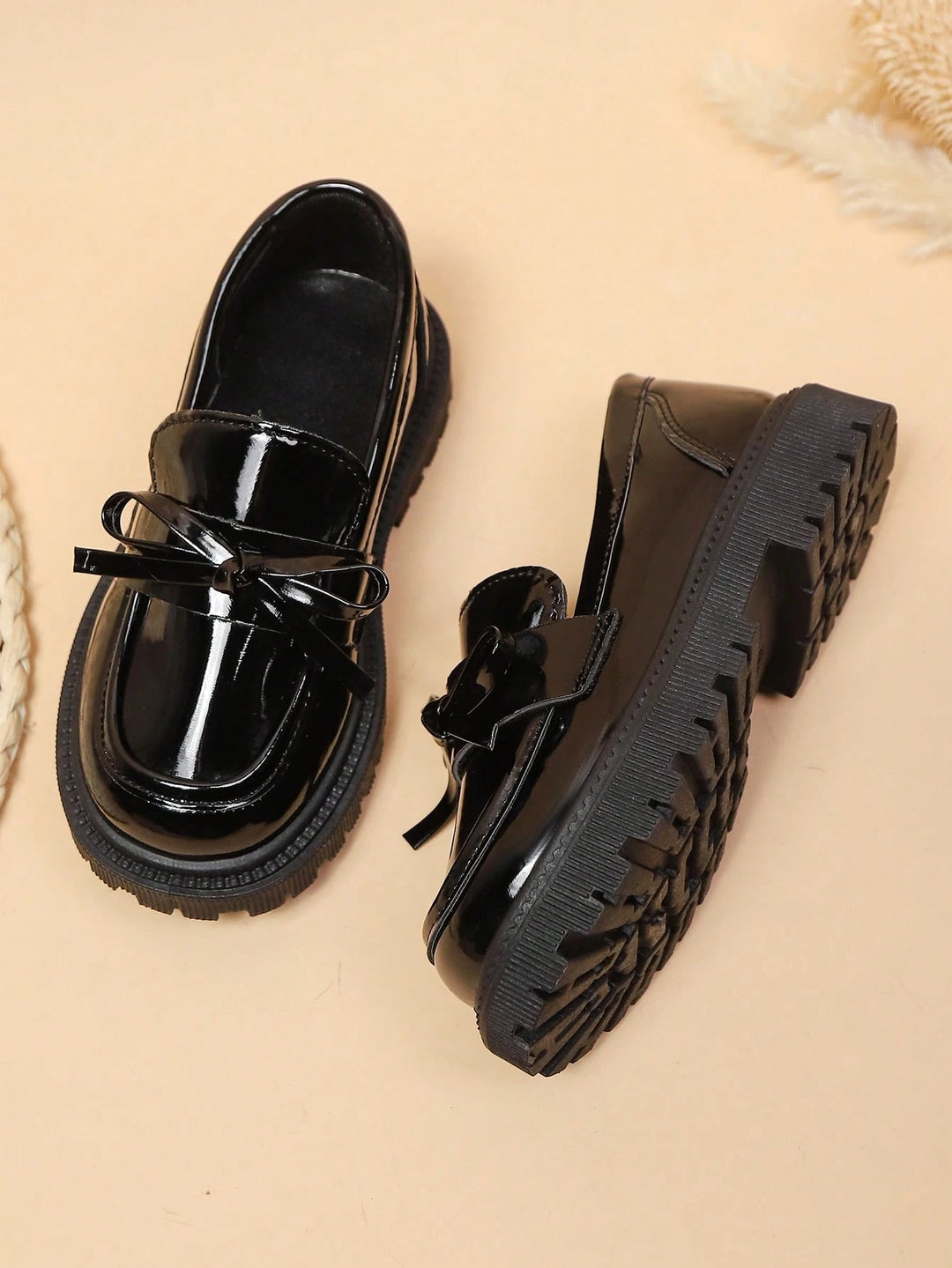 Pantofi SHEIN, negru