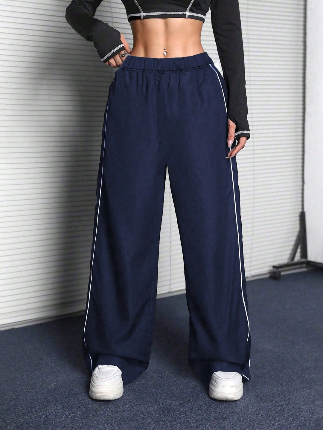 Pantaloni SHEIN, albastru