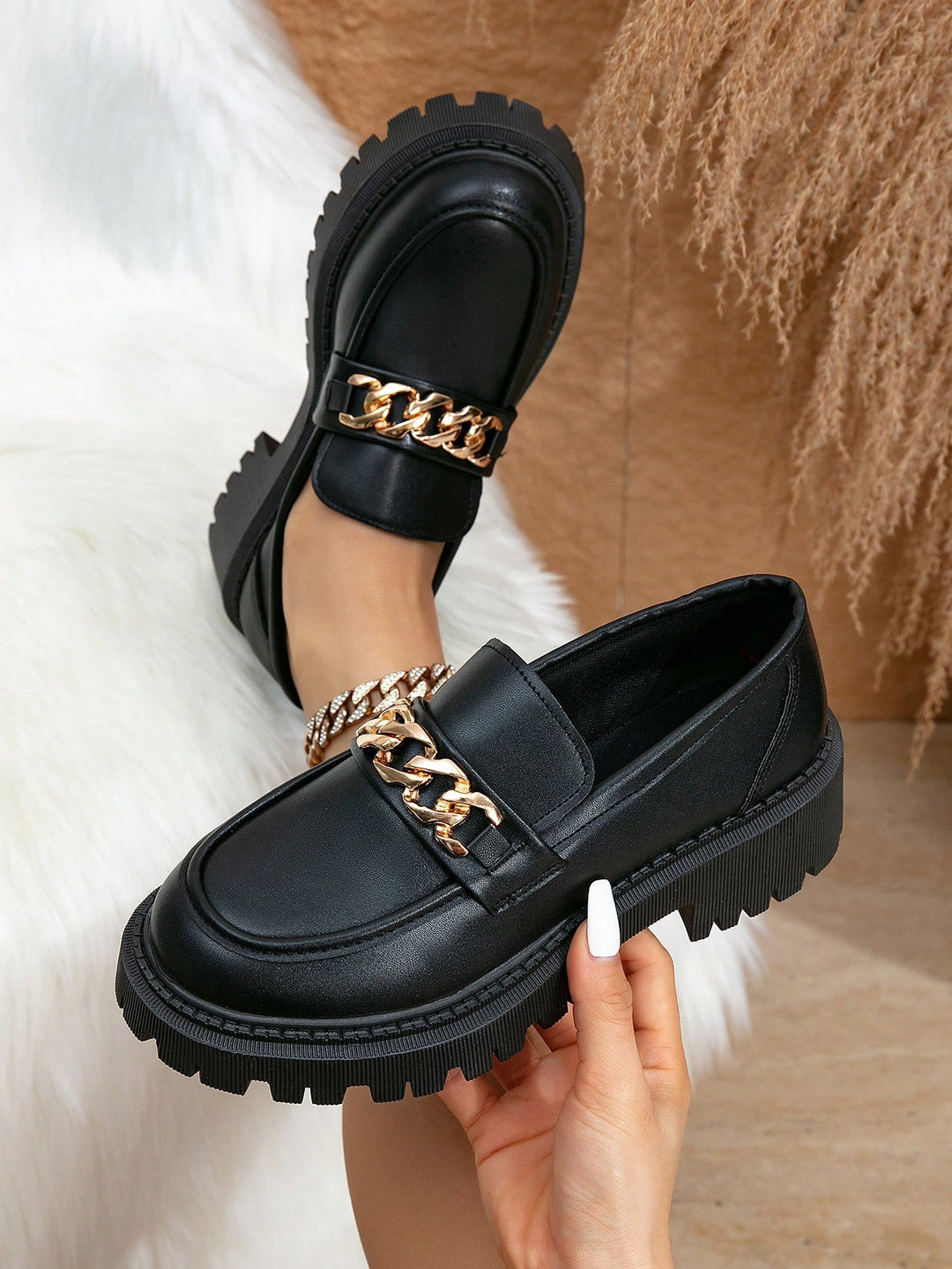 Pantofi SHEIN, negru