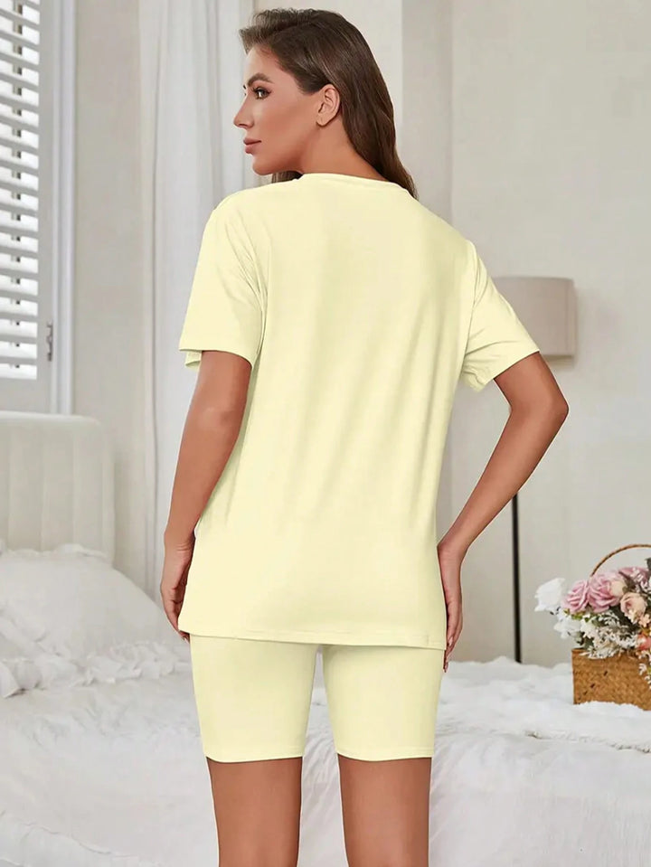Compleu pijamale SHEIN, galben