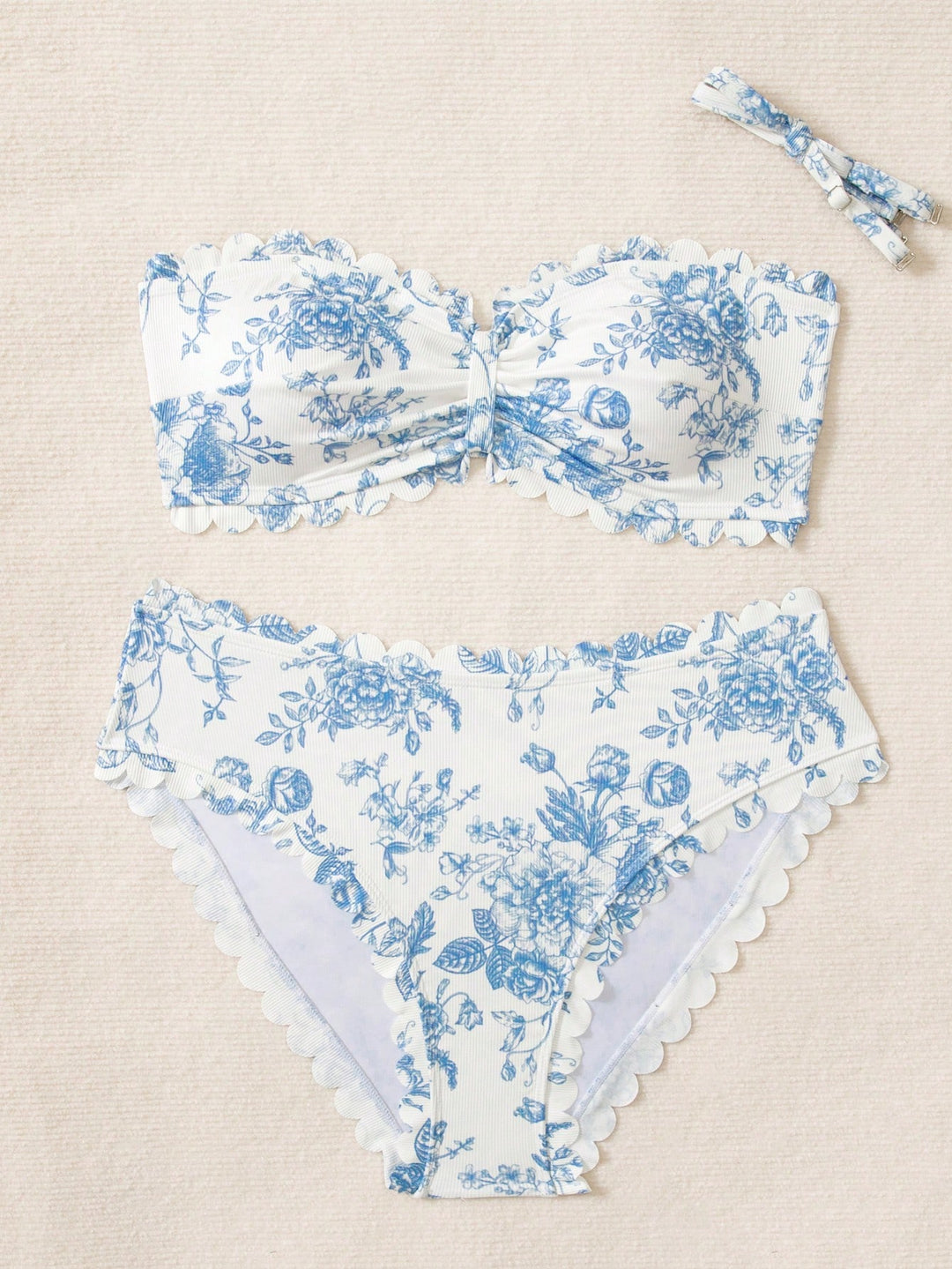 Set bikini de baie SHEIN, mix culori