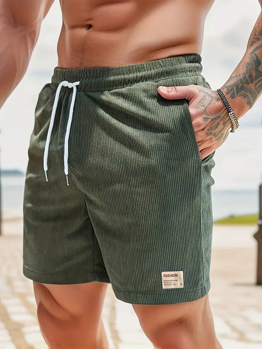Pantaloni scurți SHEIN, kaki