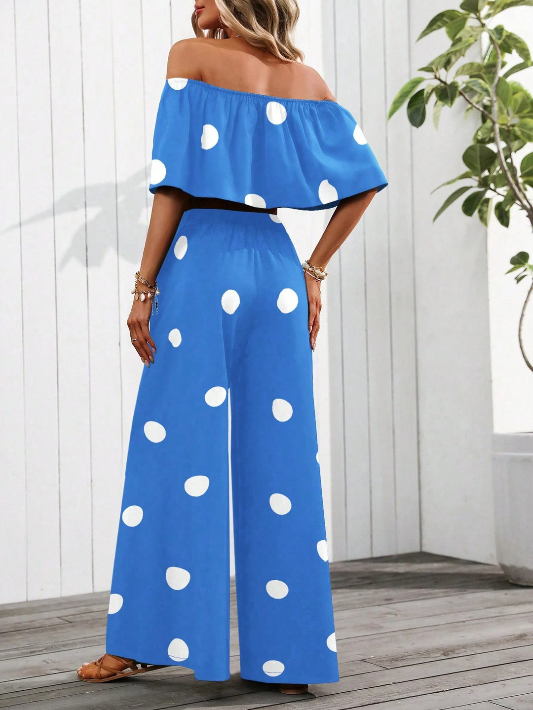 SHEIN együttes, kék