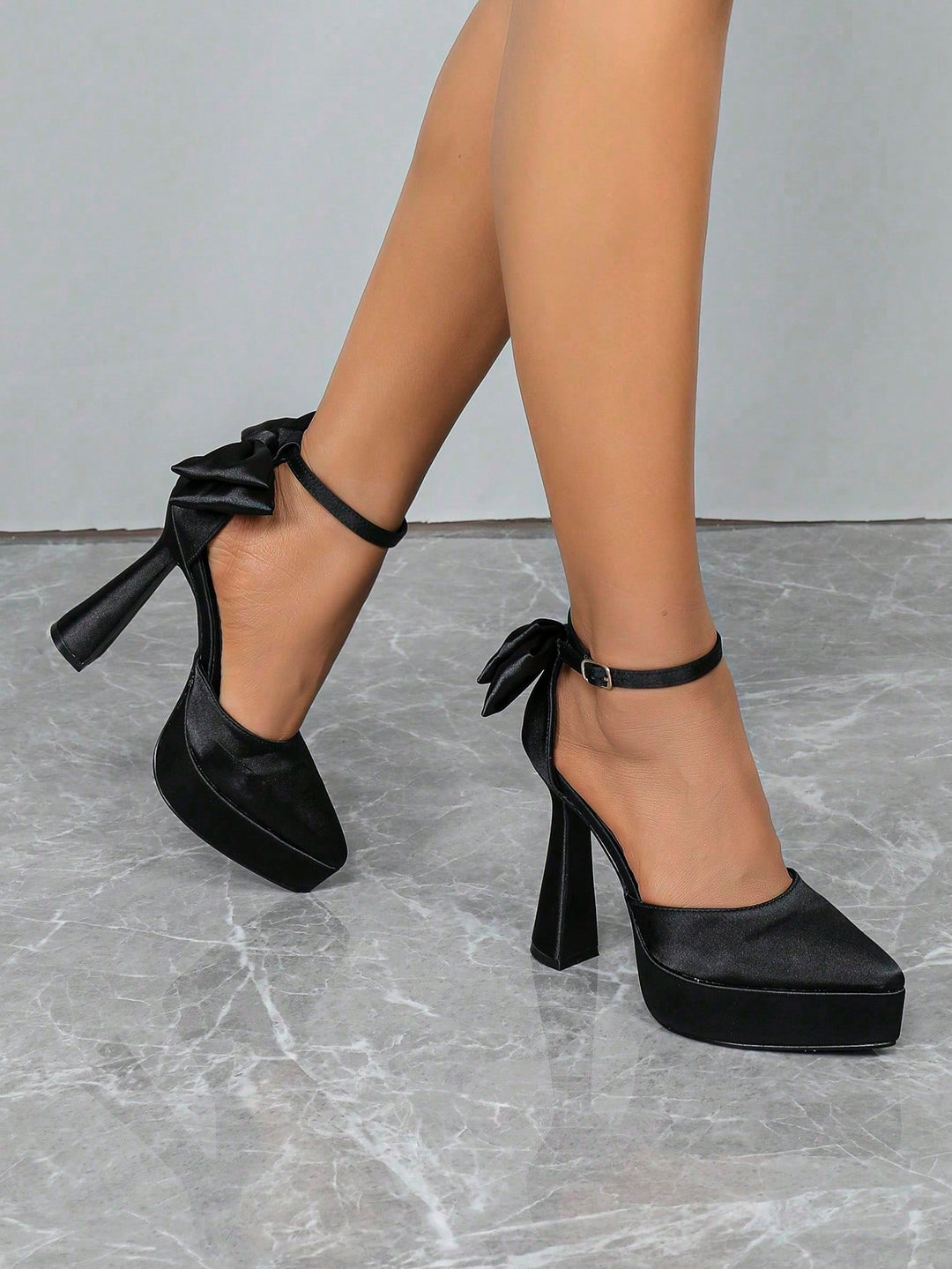 Pantofi SHEIN, negru