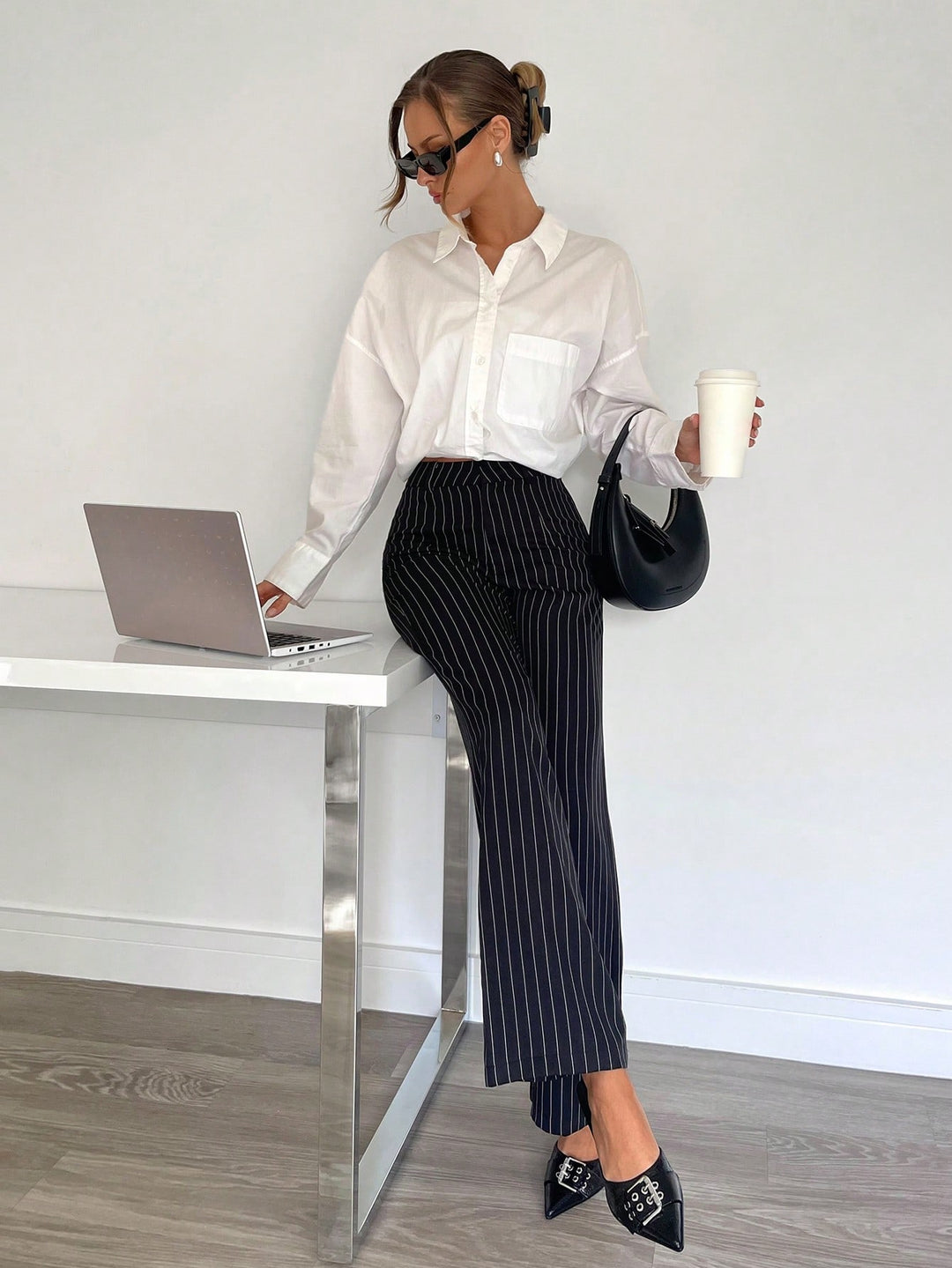 Pantaloni SHEIN, negru