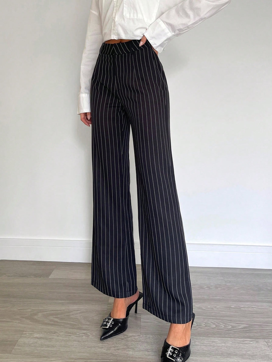 Pantaloni SHEIN, negru