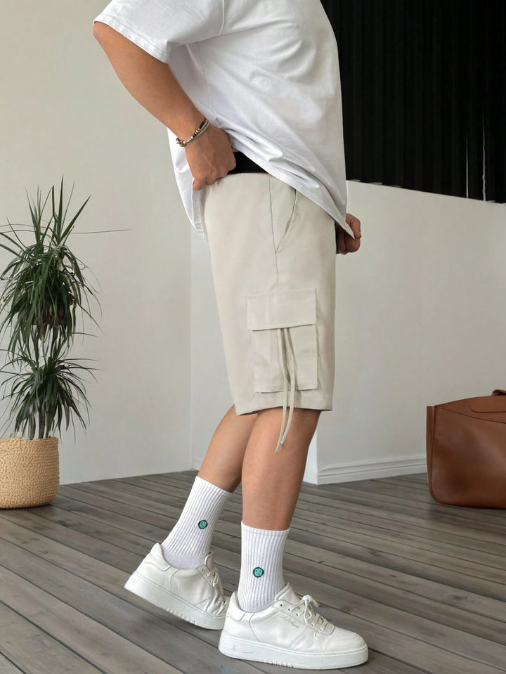 Pantaloni scurți SHEIN, crem