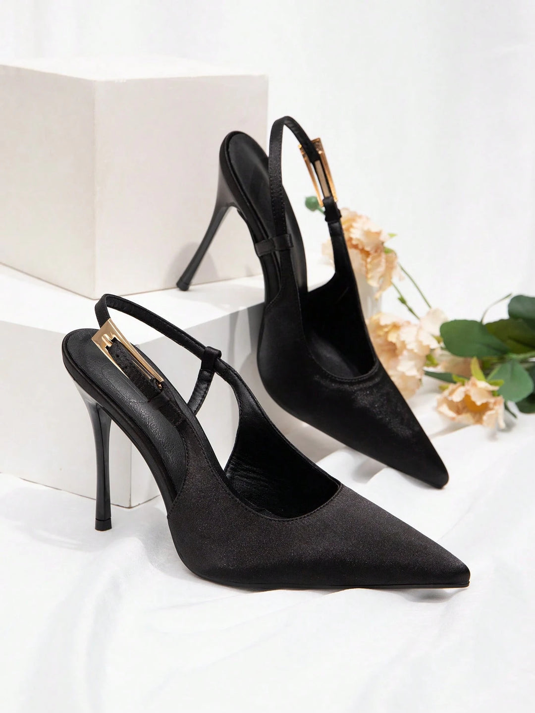 Pantofi cu toc SHEIN, negru