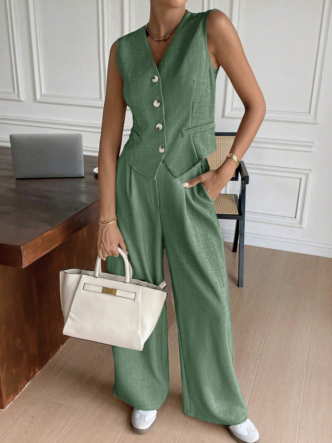 Costum SHEIN, verde