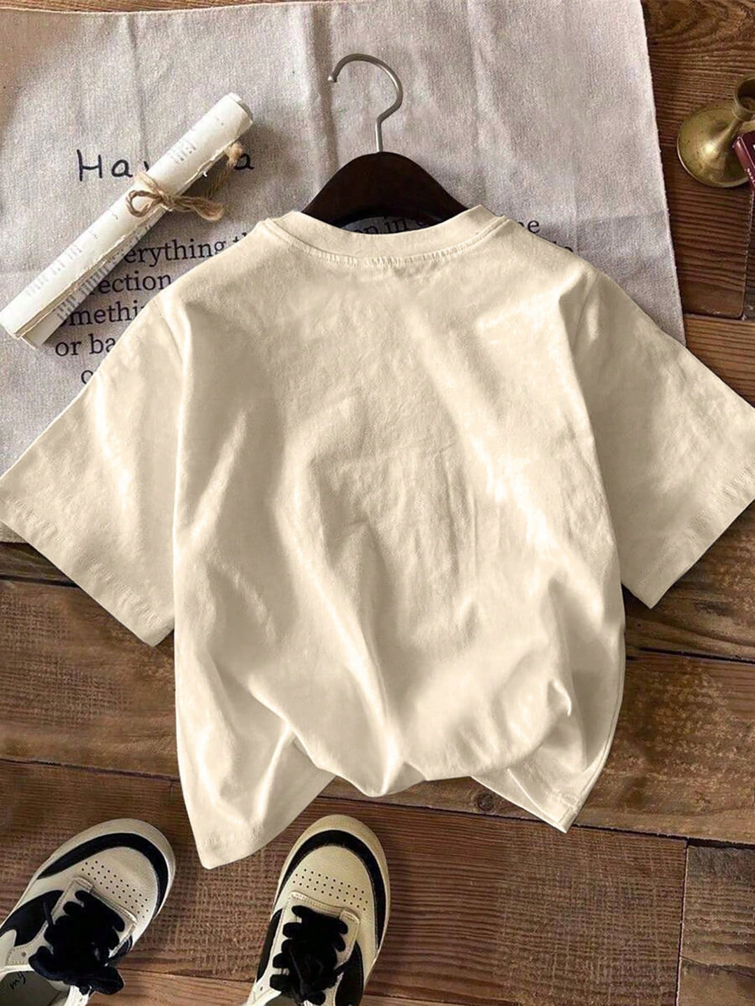 Tricou SHEIN, crem