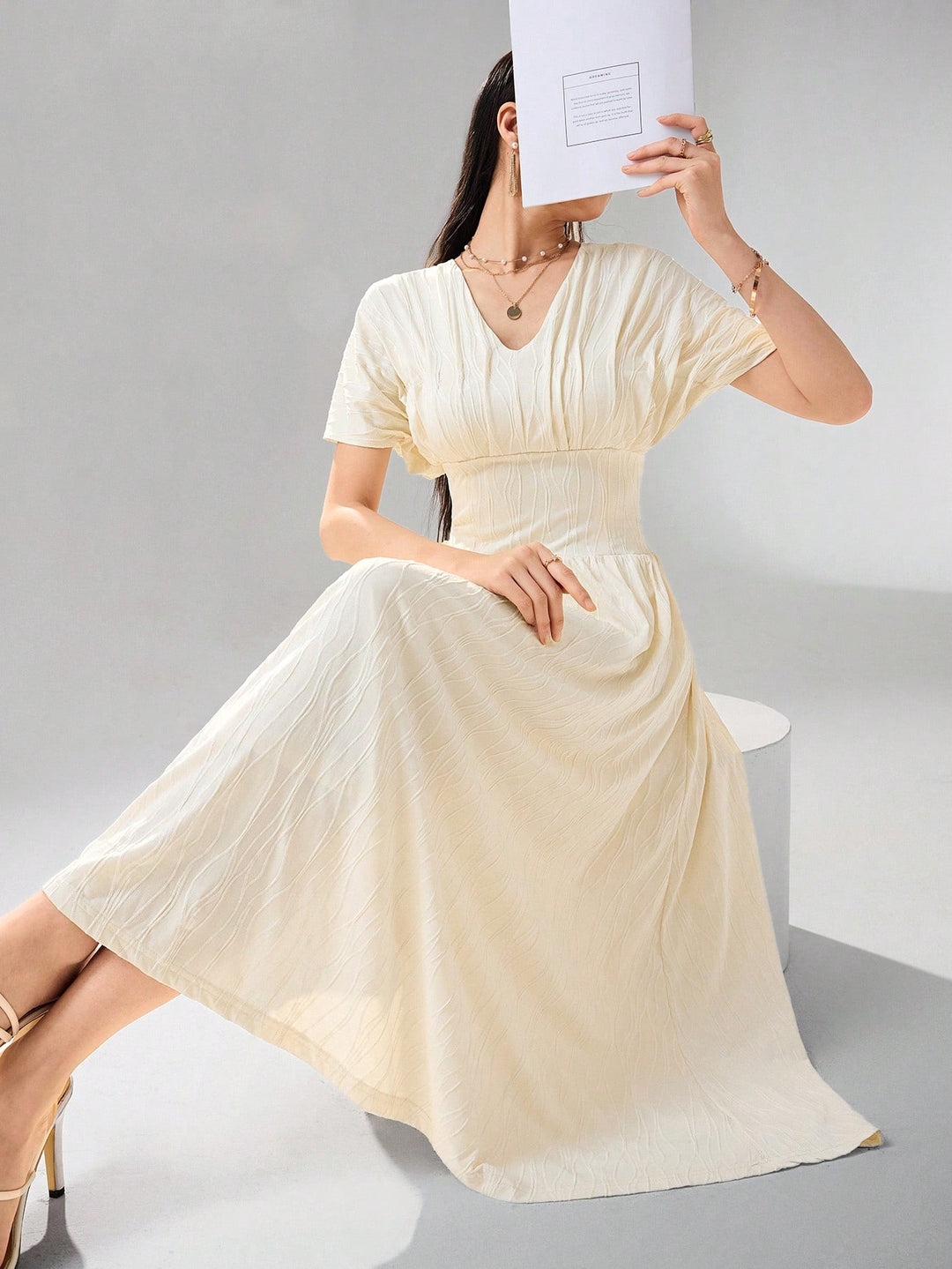 Rochie midi SHEIN, crem