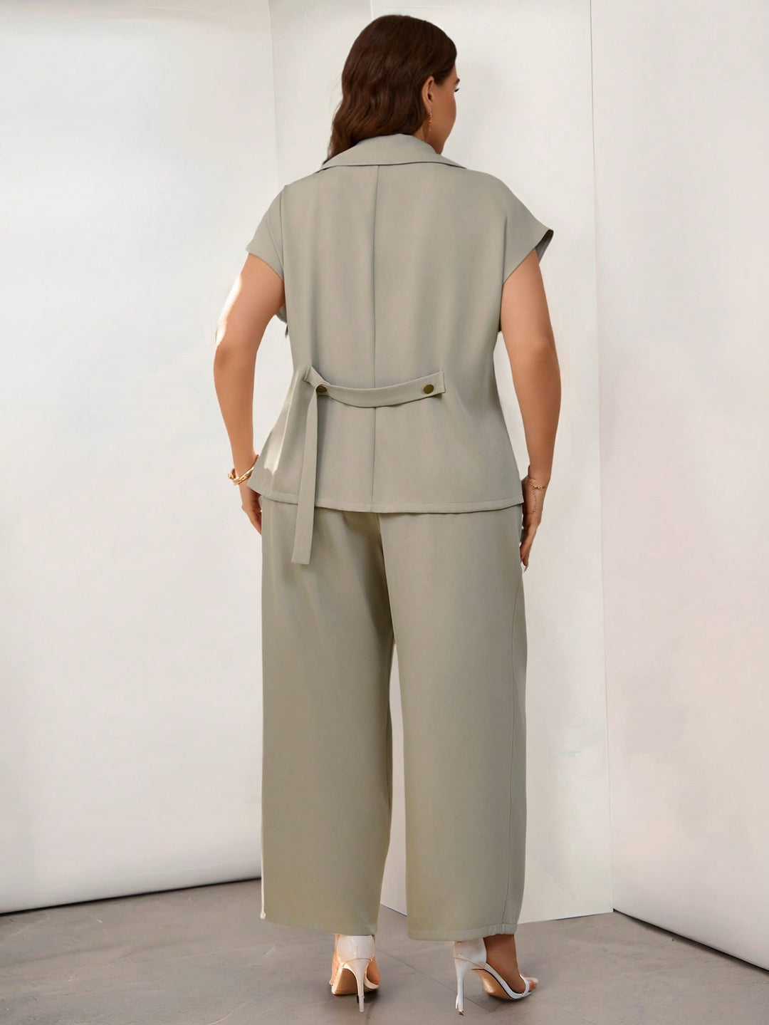 SHEIN khaki öltöny
