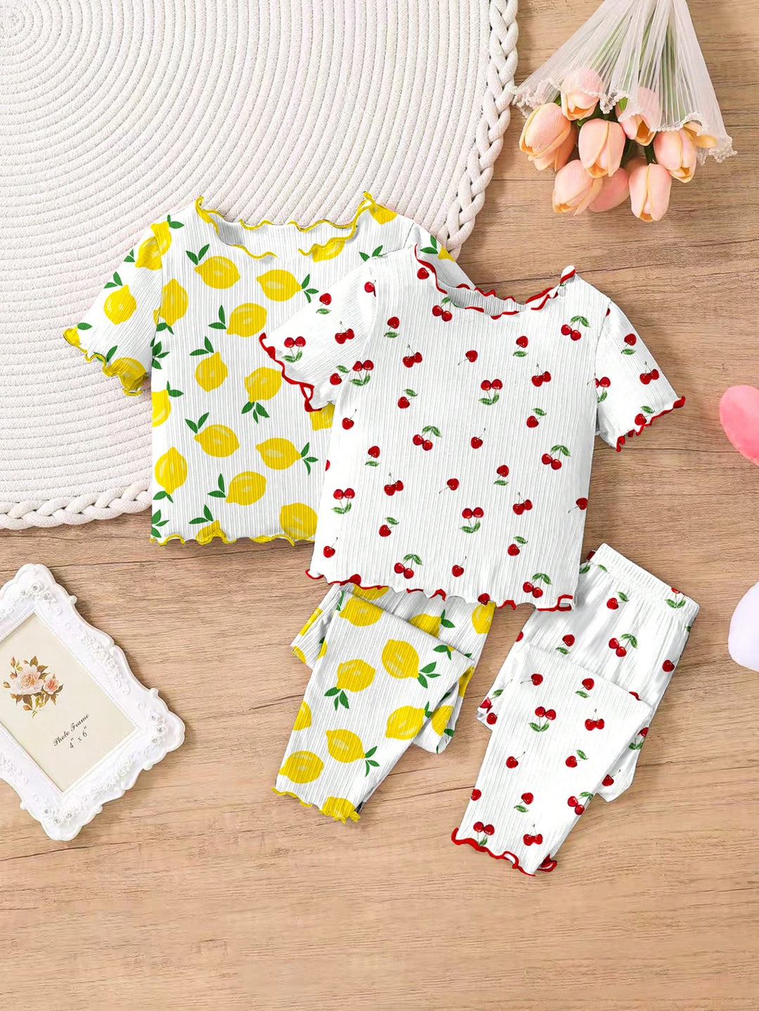 Pijama SHEIN, mix culori