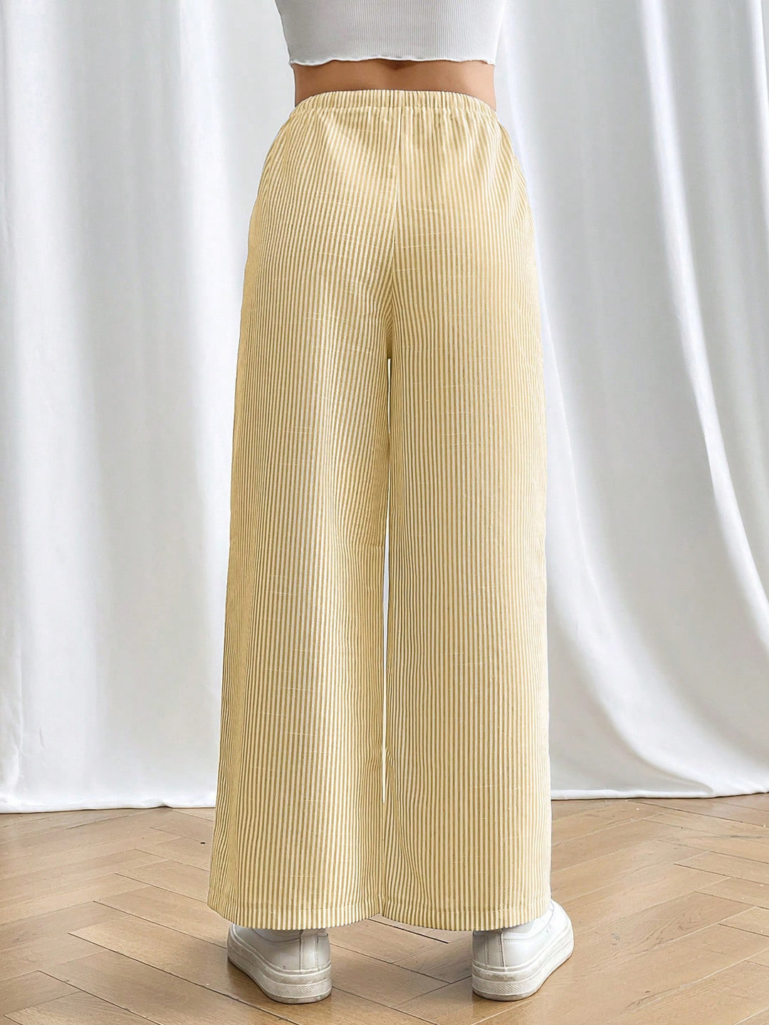 Pantaloni SHEIN, galben
