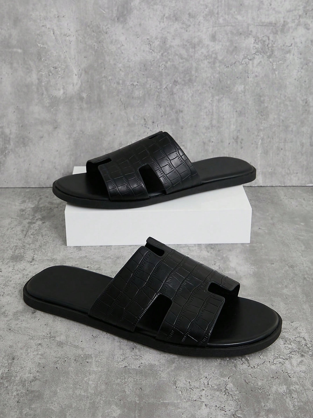 SHEIN Sliders, Black