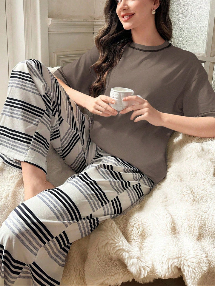 Compleu pijamale SHEIN, mix culori