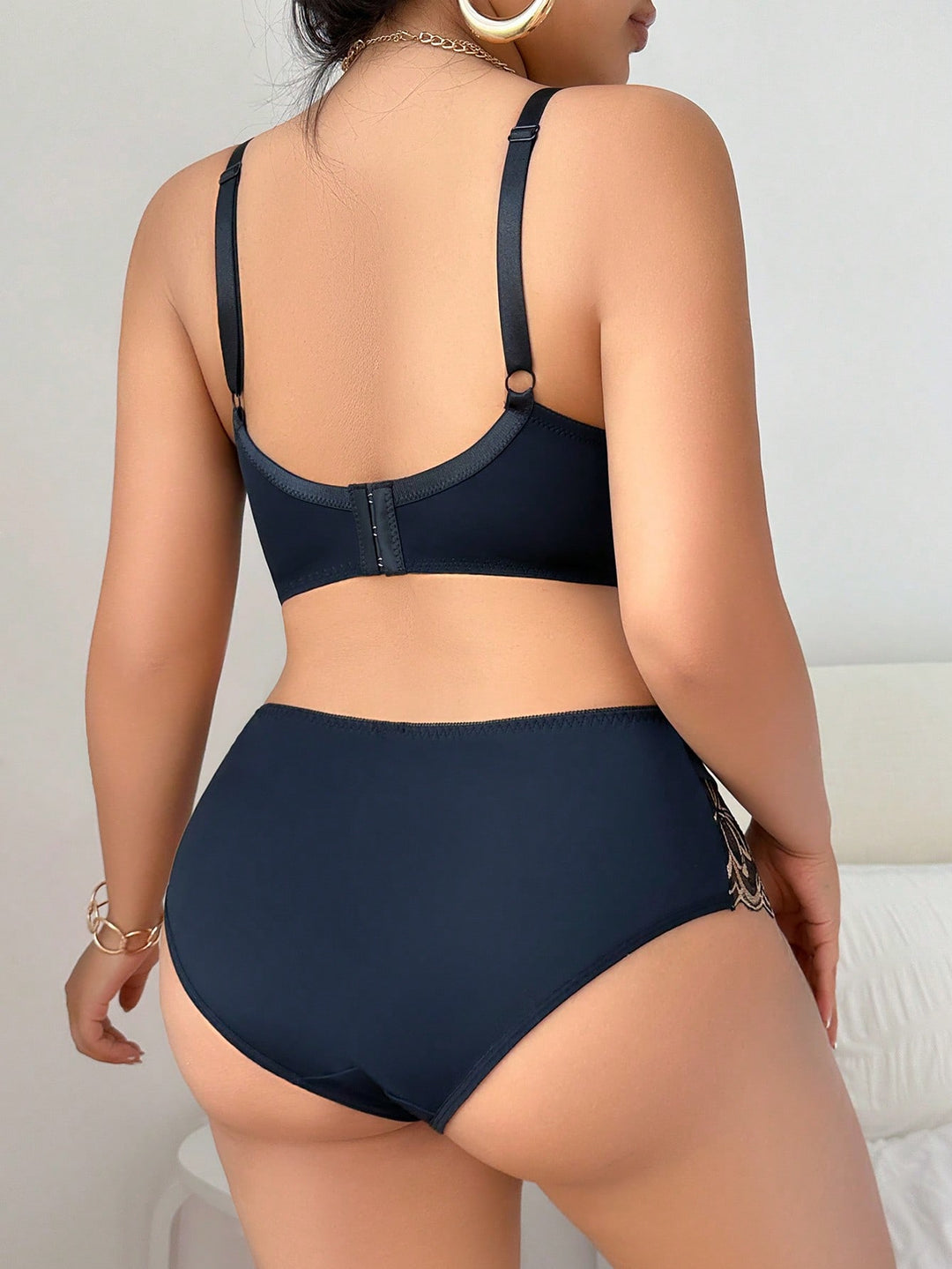 Set sutien și chilot SHEIN