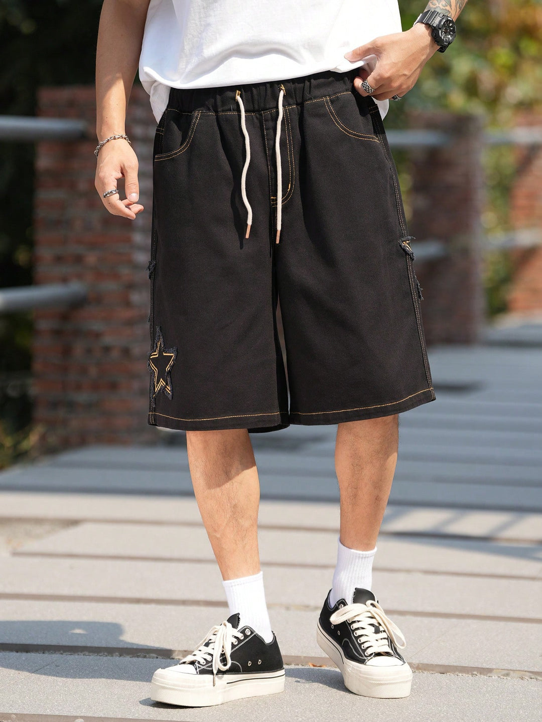 Pantaloni scurți SHEIN, negru