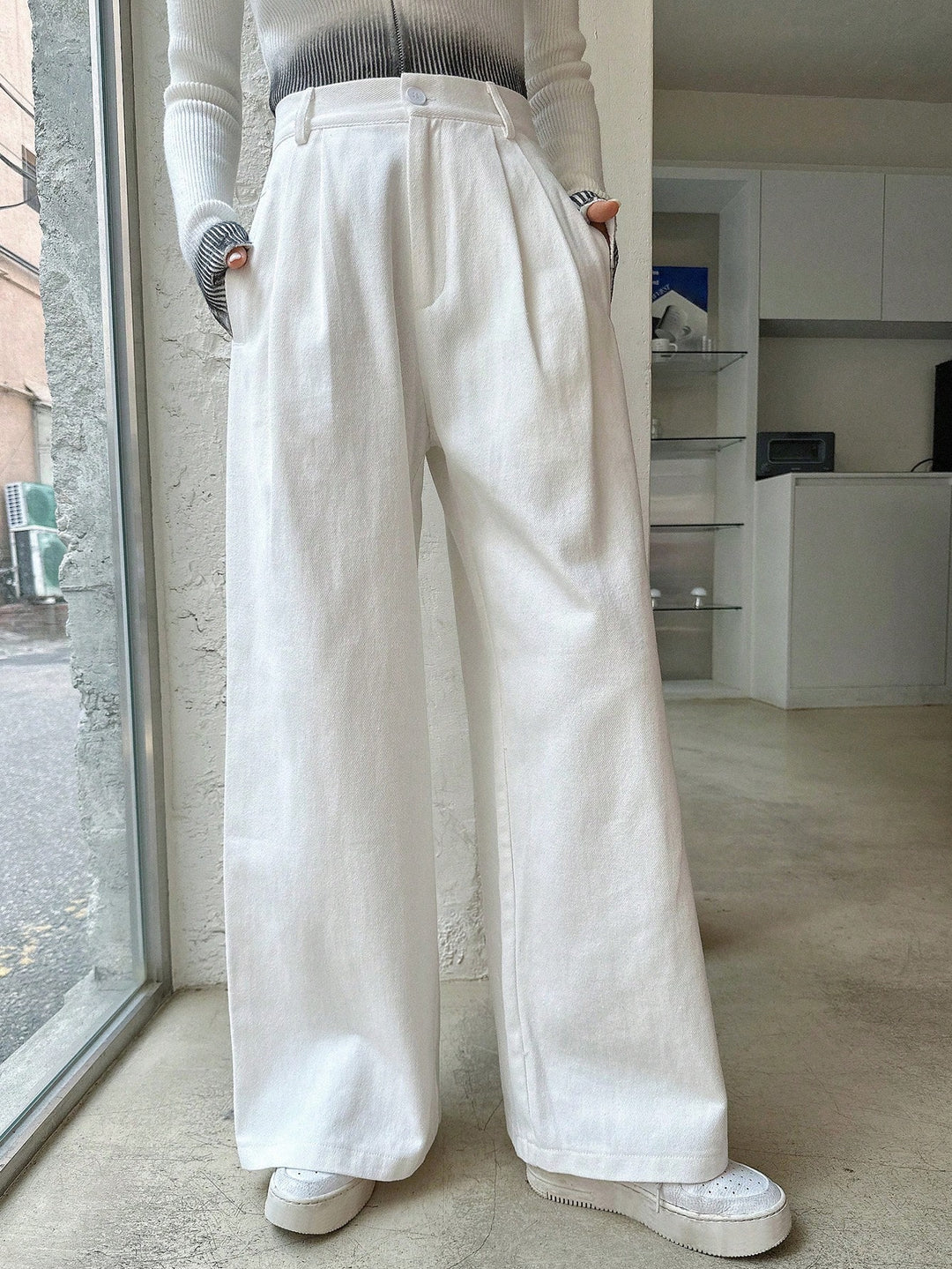 Pantaloni SHEIN, alb