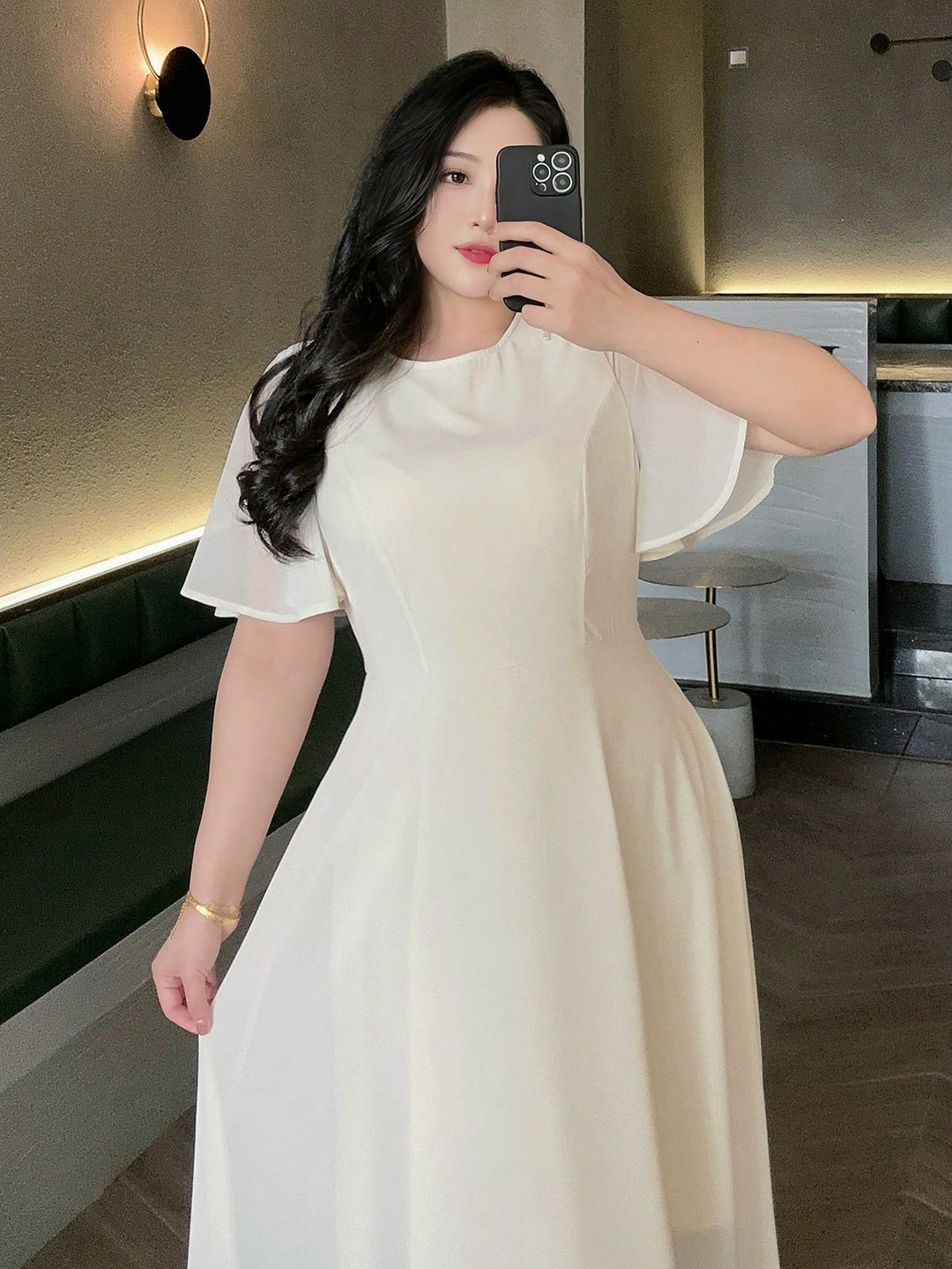 SHEIN krémszínű midi ruha