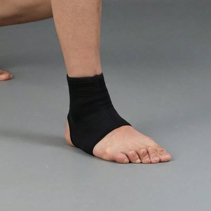UNDER ARMOUR bokarögzítő, fekete