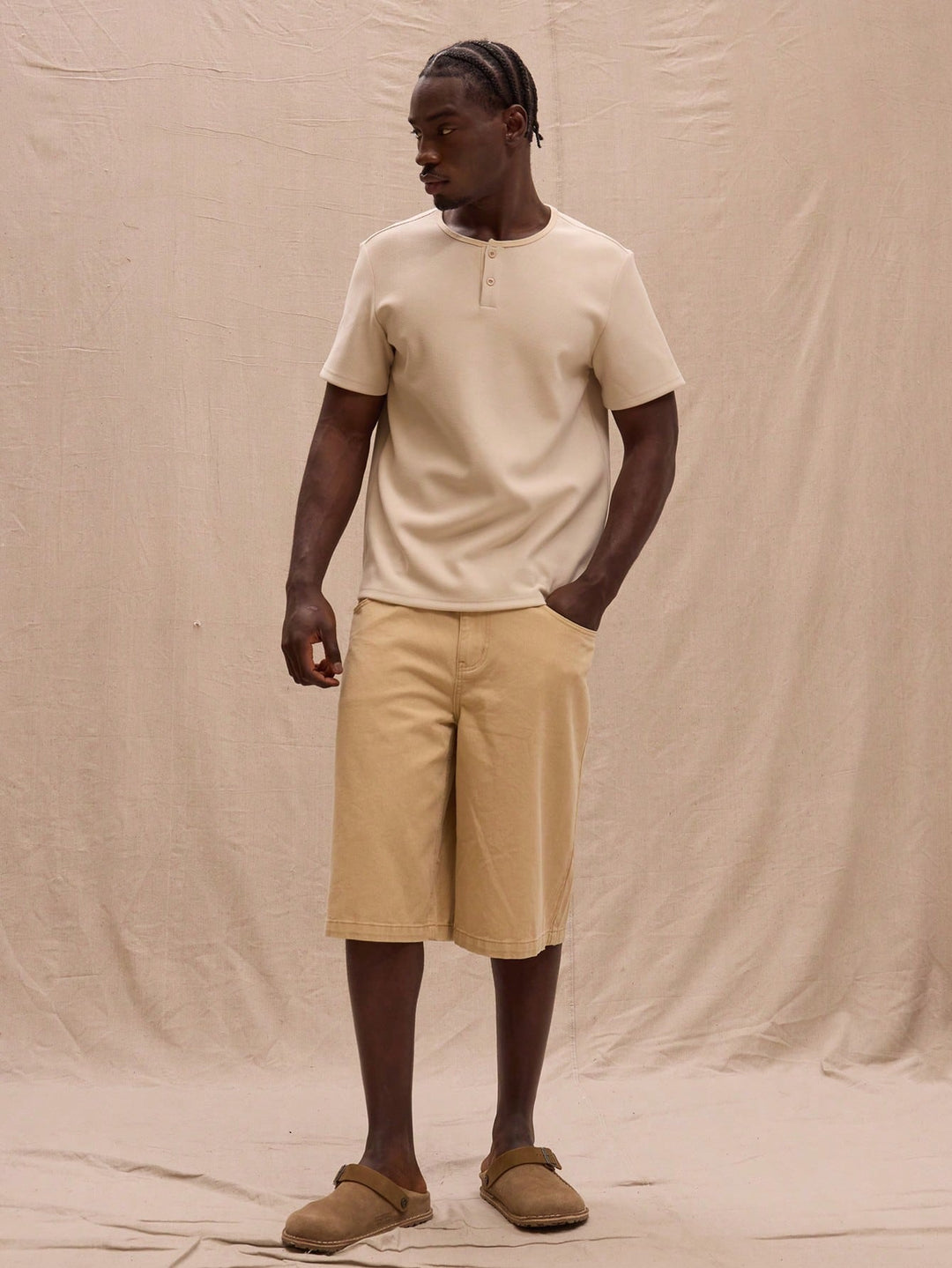 Tricou SHEIN, kaki