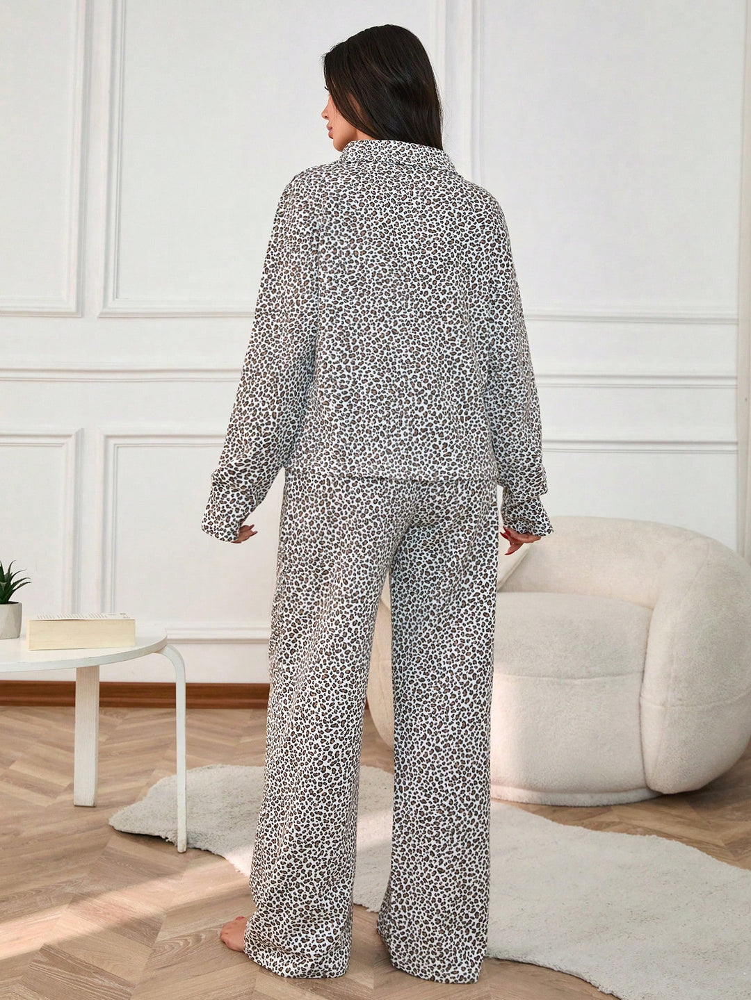 Compleu pijamale SHEIN, mix culori