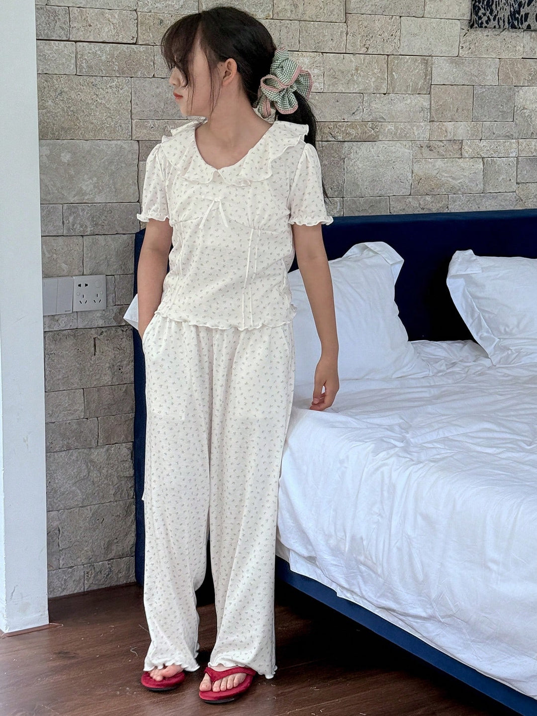 Compleu pijamale SHEIN, mix culori