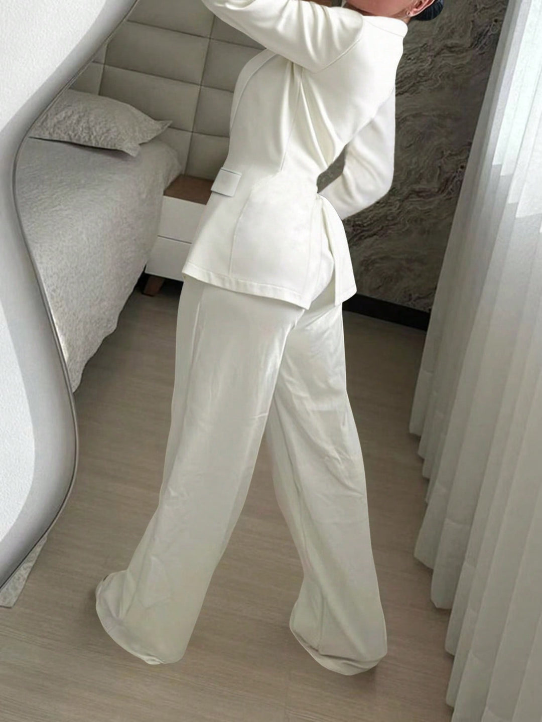 Costum SHEIN, alb