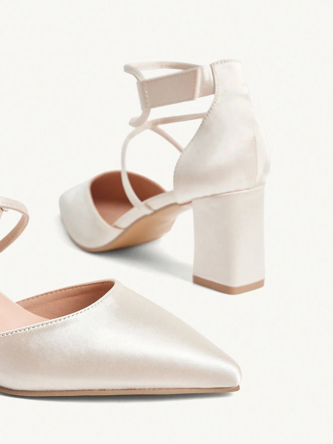 Pantofi cu toc SHEIN, crem