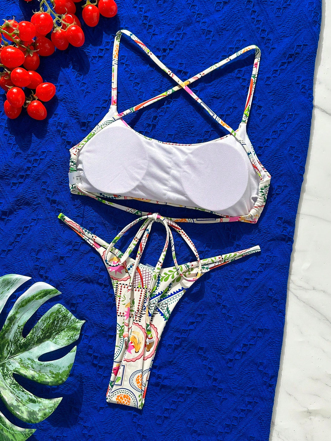 Set bikini SHEIN, mix culori