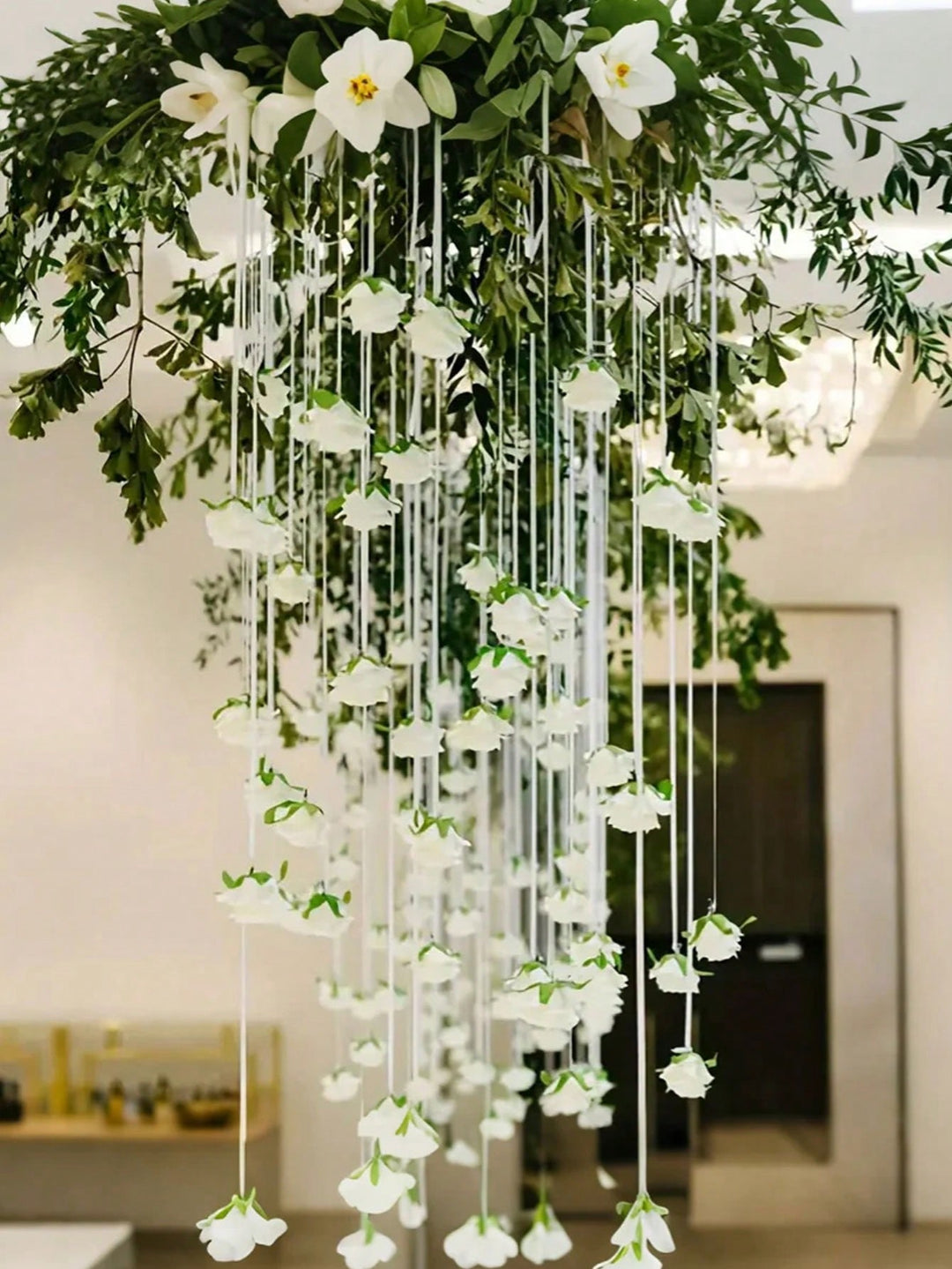 Floari artificiale SHEIN, alb