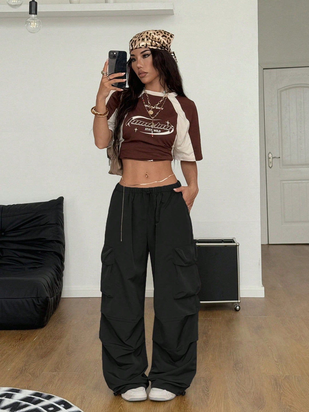 Pantaloni SHEIN, negru