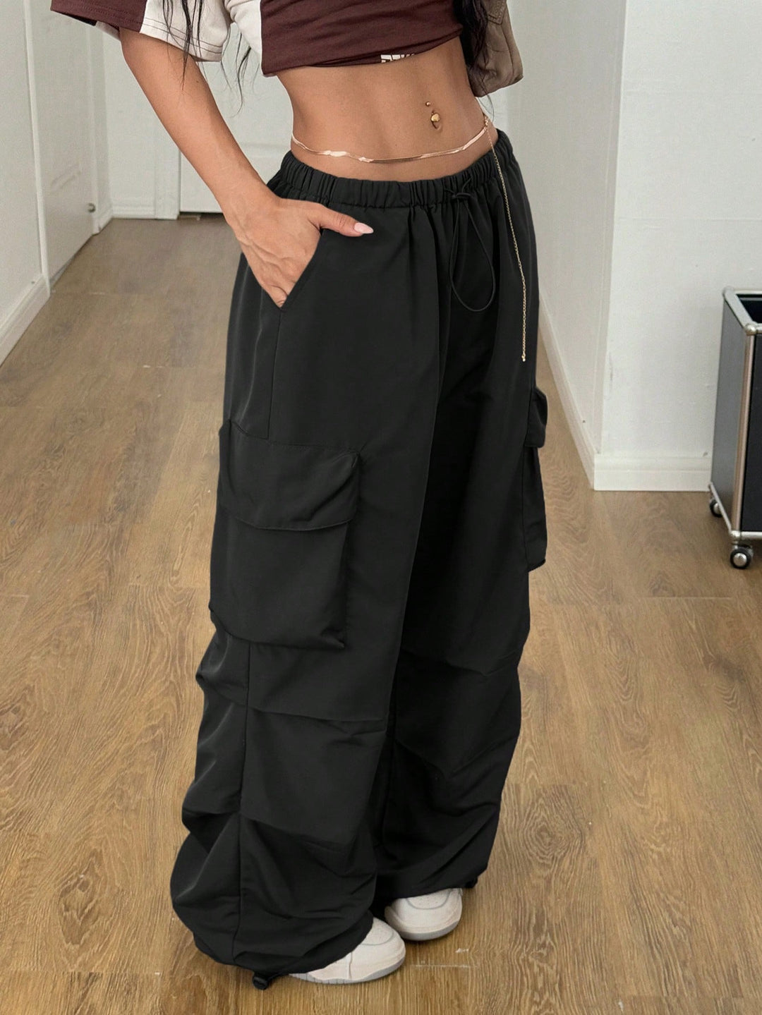 Pantaloni SHEIN, negru