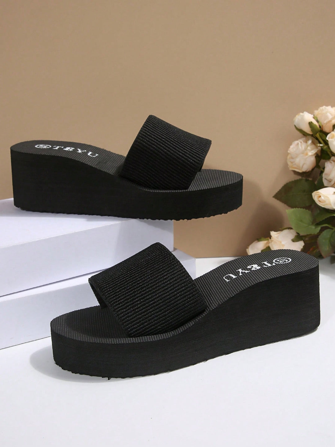 Papuc tip slide SHEIN, negru