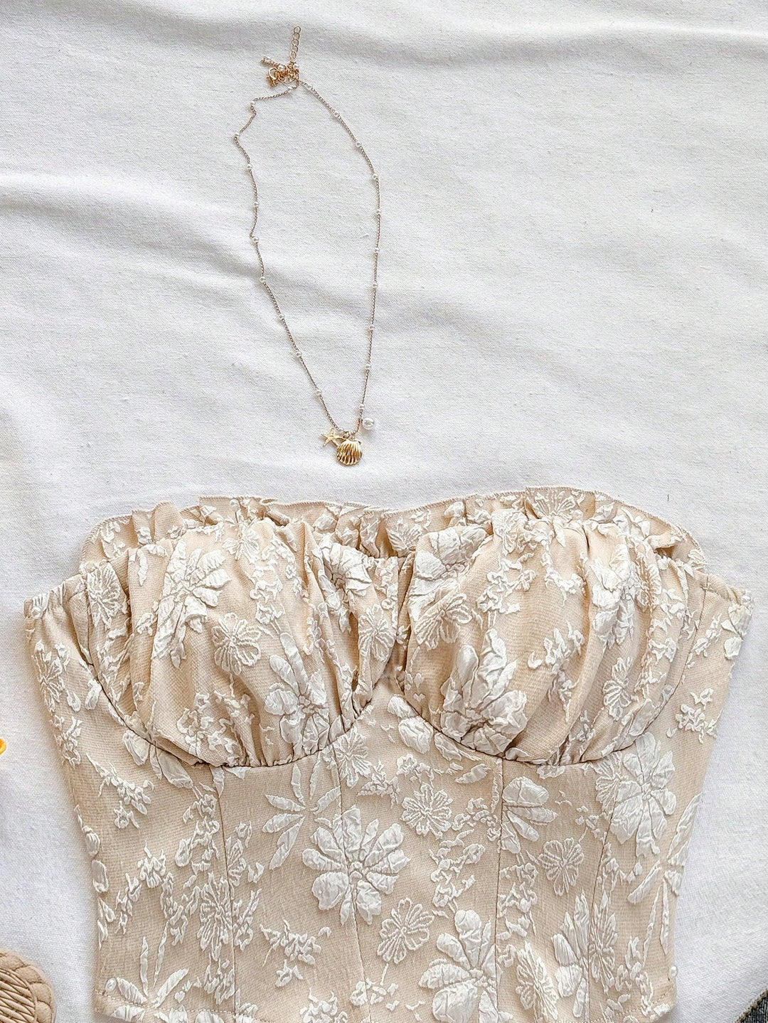 Top SHEIN, krém