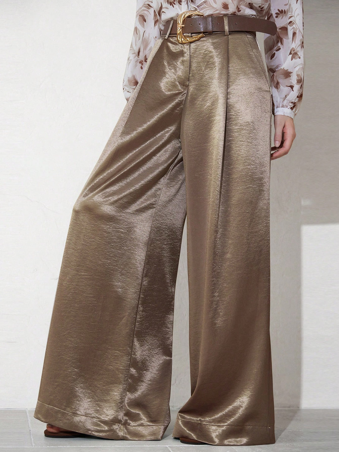 Pantalon SHEIN, maro