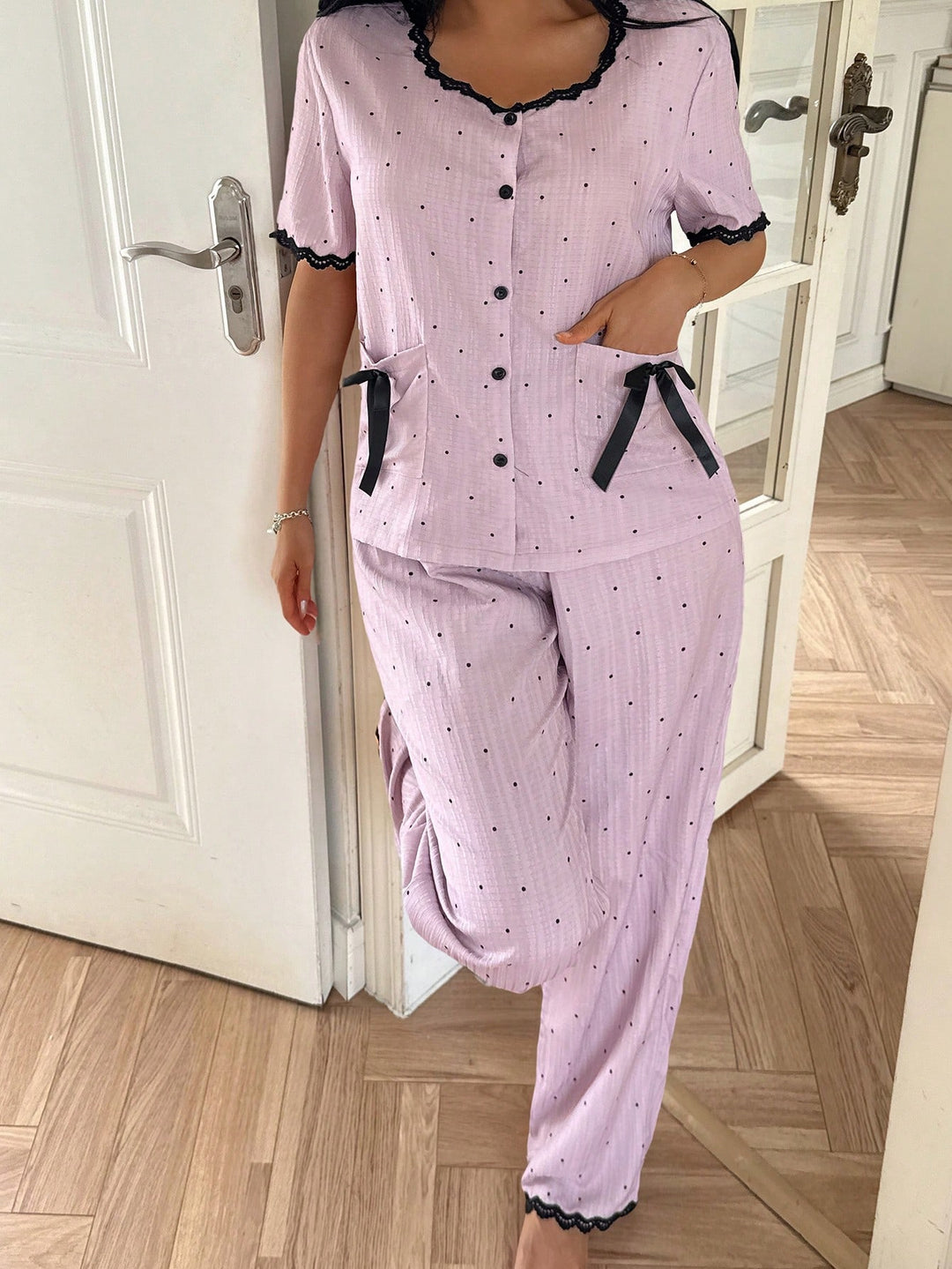 Pijama SHEIN, mov