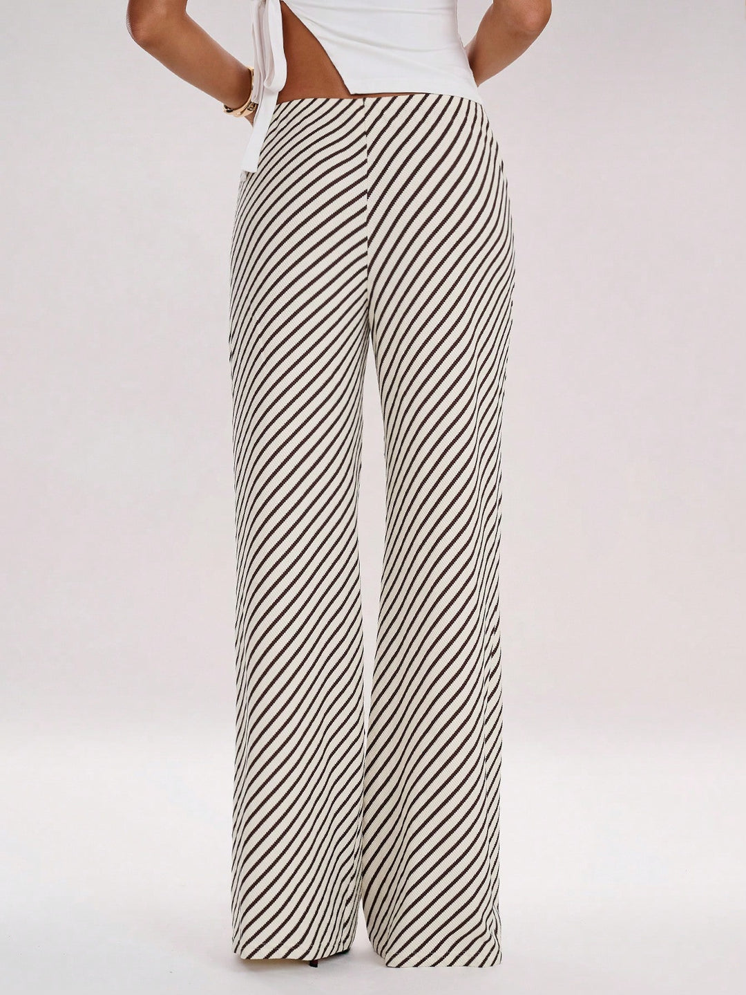 Pantaloni SHEIN, maro