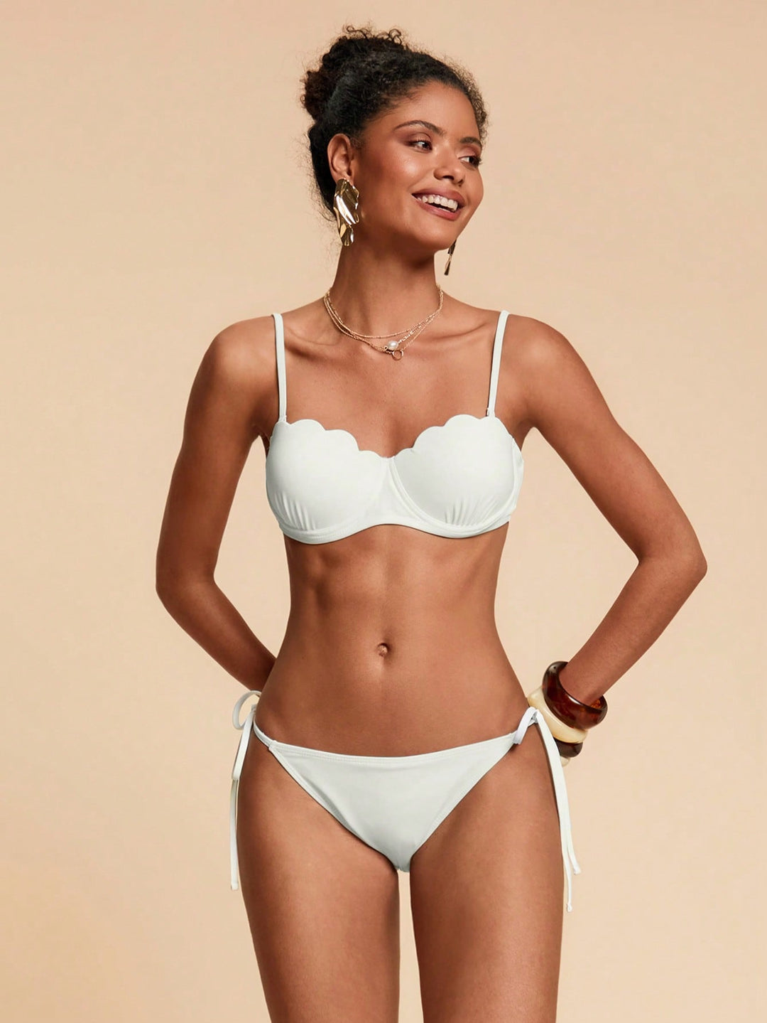 Set bikini SHEIN, alb