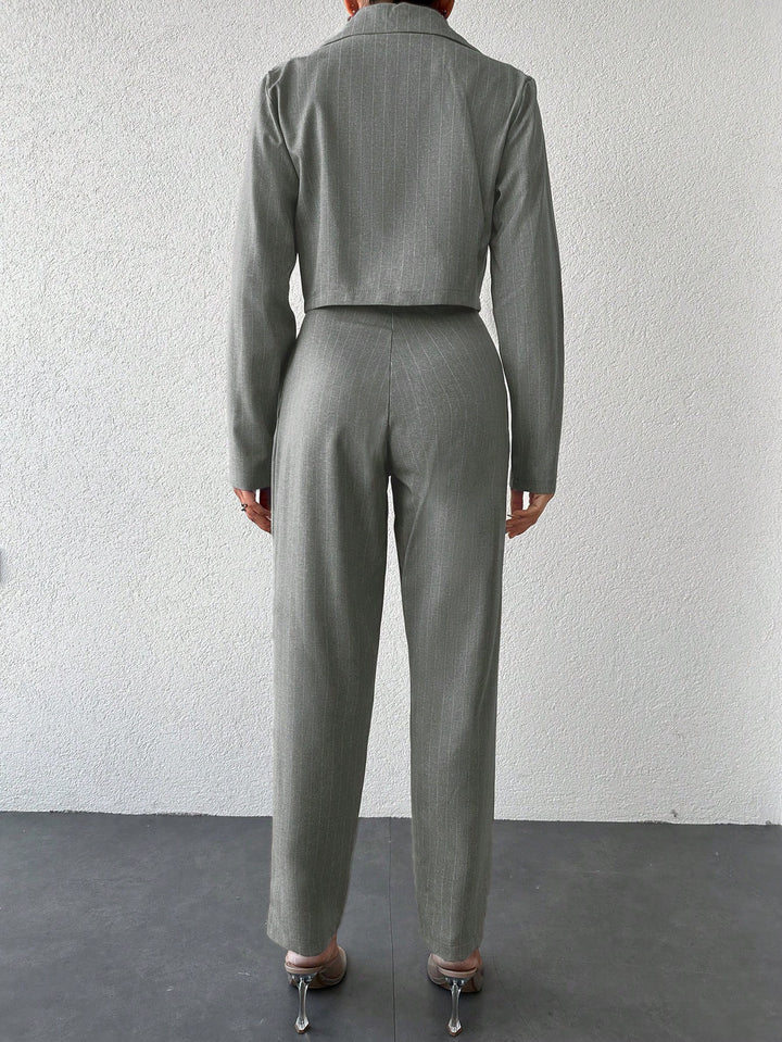 Costum SHEIN, gri