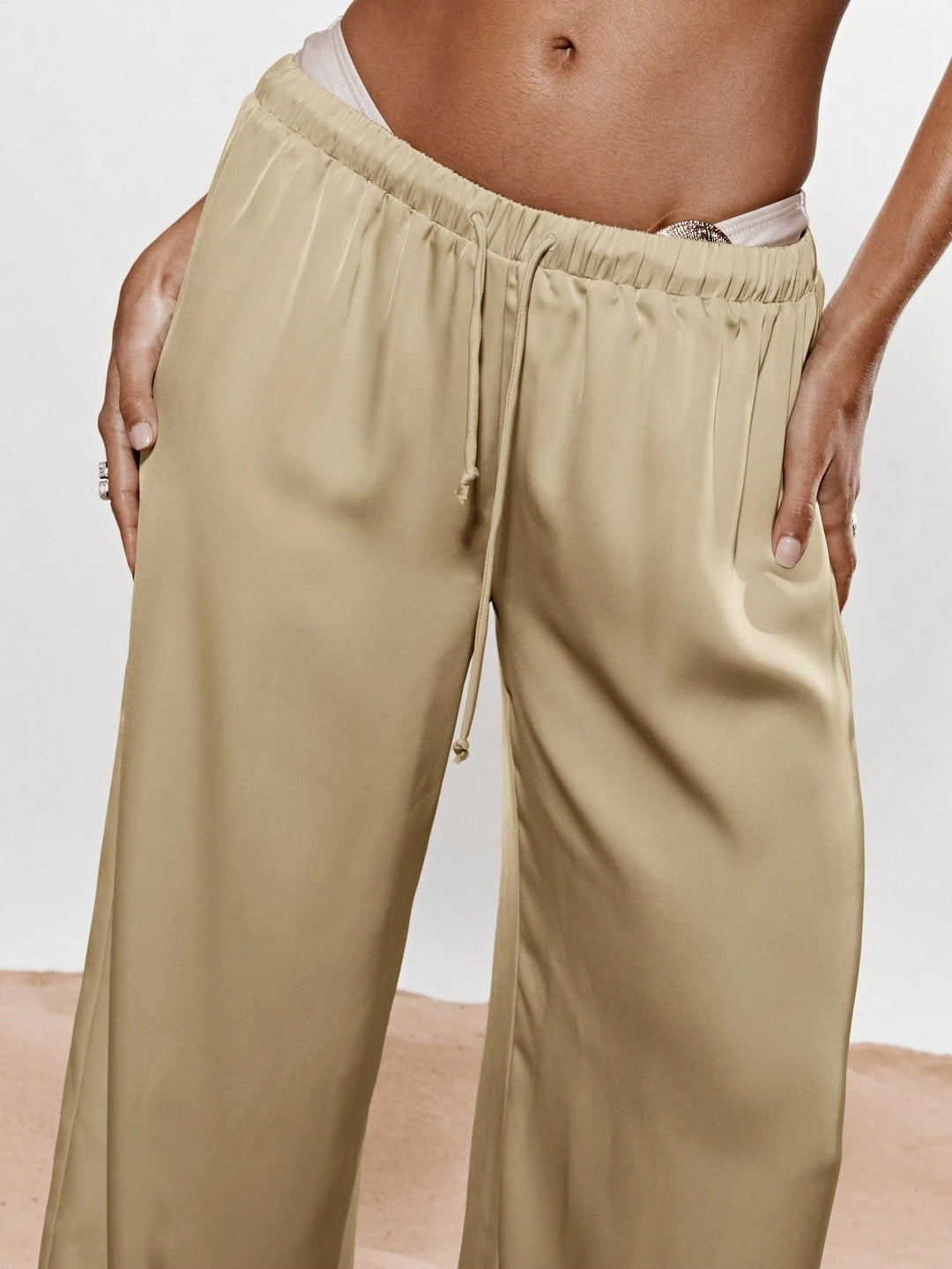 Pantaloni SHEIN, maro